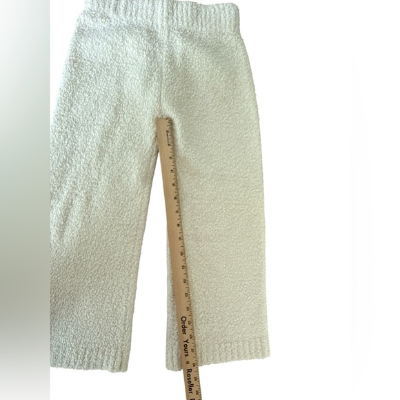 Skims Sweatpants White Youth Girls Sherpa Knit Polyester Size 6/7 - Picture 2 of 6